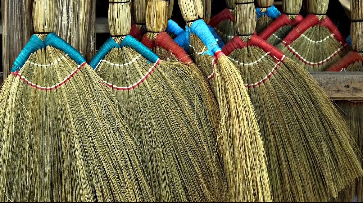 Cara Membuat Sapu Ijuk Dari Sabut Kelapa Yang Kuat Dan Bernilai Jual 
